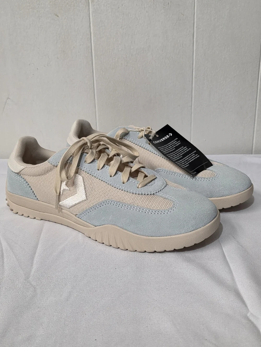 Converse Run Star Trainer With Classic Star Chevron Logo Womens Size 9 Mens 7.5